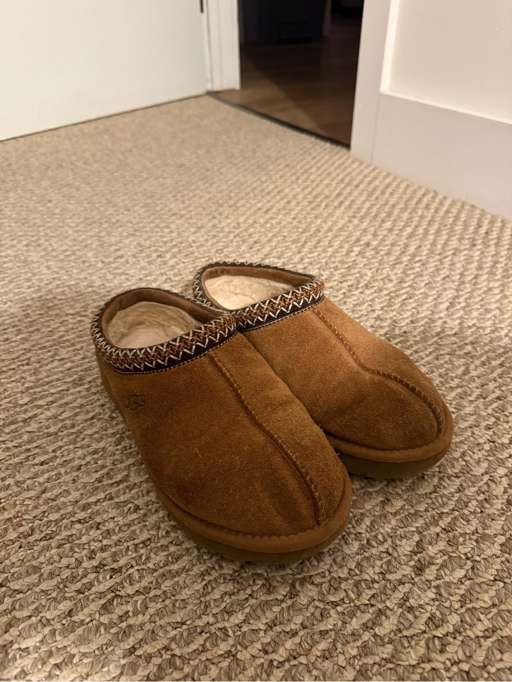 Ugg Tasman slipper
